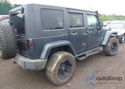 2008 Jeep Wrangler Unlimited Sahara z USA, uszkodzony, nr VIN 1J4GA59118L574387